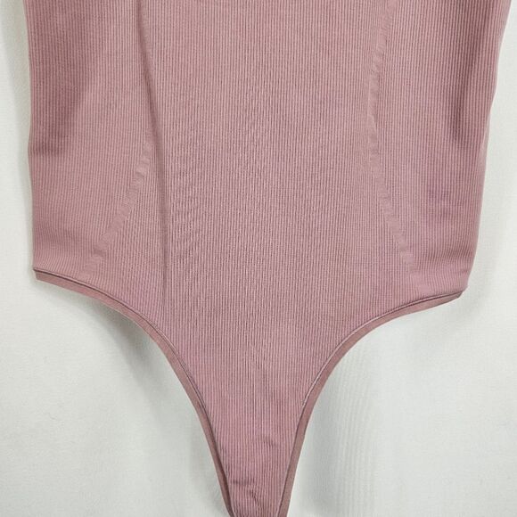 Lululemon Crew Neck Body Suit in Lavender - Size S - Picture 6 of 10